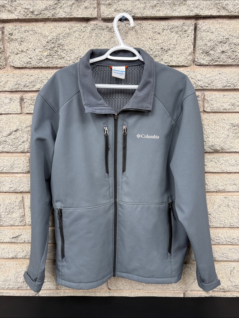 Columbia Men's Slate Gray Softshell Performance Jacket